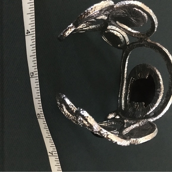 Silver and Black Resin Bangle ✂️ - Picture 3 of 5